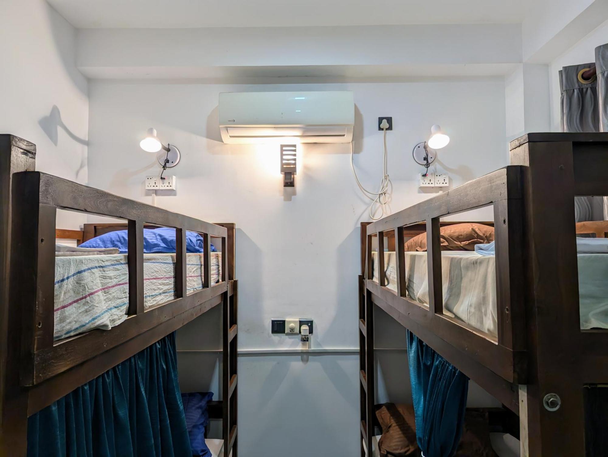 Costels Mirissa Hostel Szoba fotó