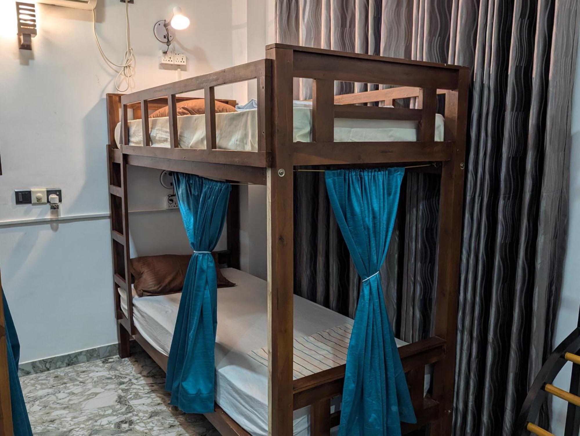 Costels Mirissa Hostel Kültér fotó